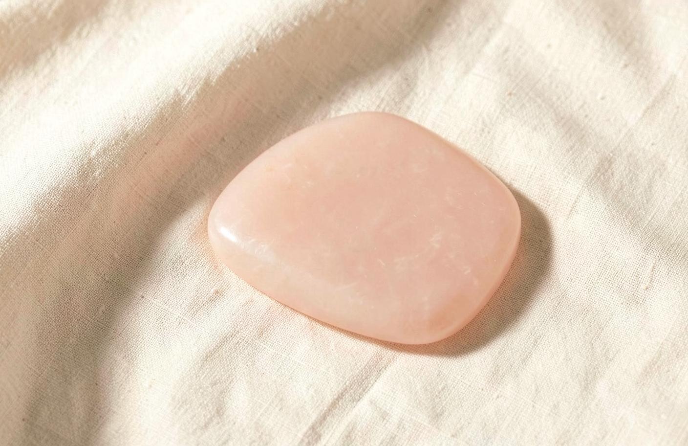 Gua Sha vs Facial Lymphatic Drainage: What is the Difference?